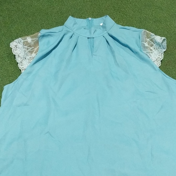 Never worn blue top with lace sleeves - Picture 2 of 6